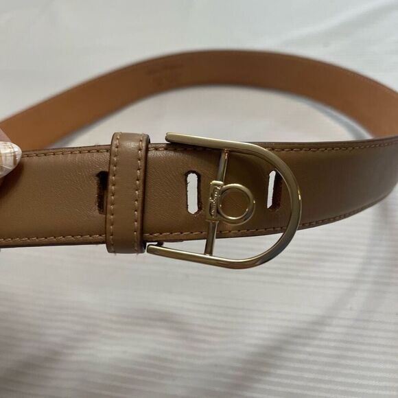 Salvatore Ferragamo Beige Leather Ganchini Belt Size 75cm Small main image 6